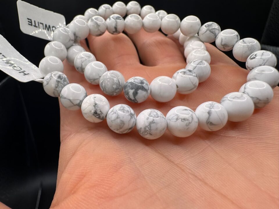 Pierre Howlite
